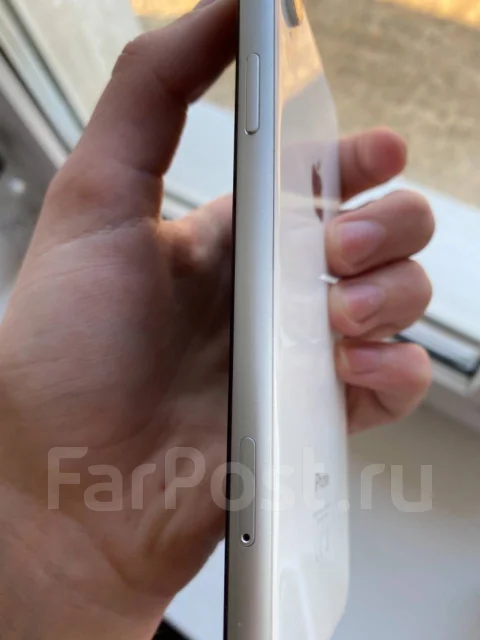 Apple iPhone Xr. �����, �����, 3G, 4G LTE, NFC ����