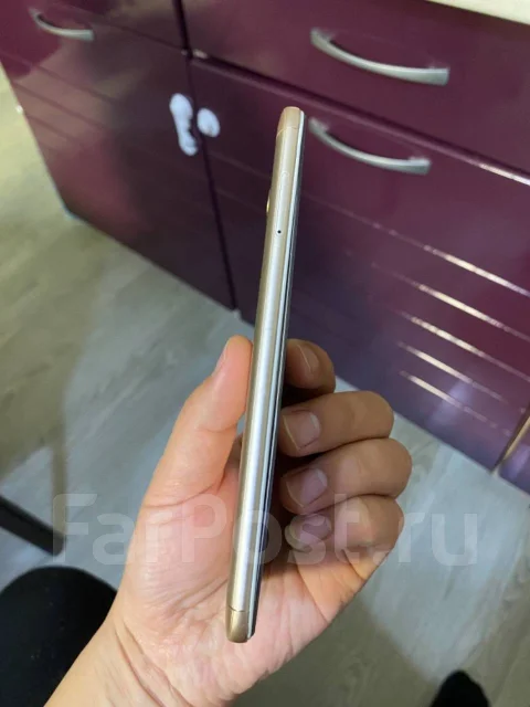 Xiaomi Redmi 5 Plus. �/�, �������, 4G LTE, Dual-SIM ����