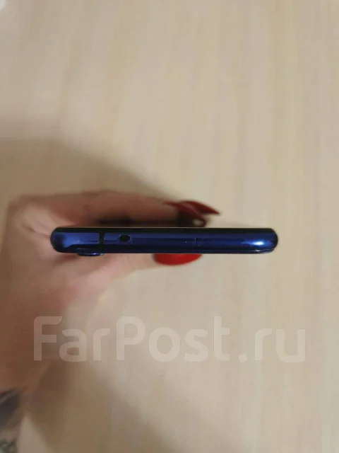Honor 20. �/�, �����, ����������, 4G LTE, Dual-SIM, NFC ����
