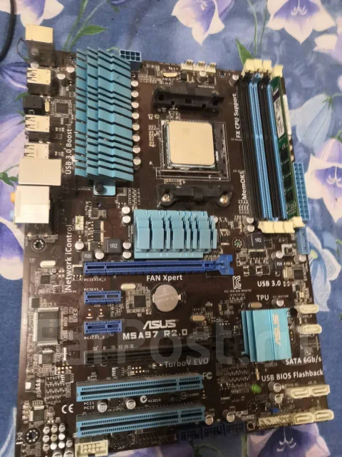 Socket AM3+ ����