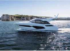 Sunseeker. 2021 ���, ����� 17,21��., ������. ��� ����� �� ������ ����