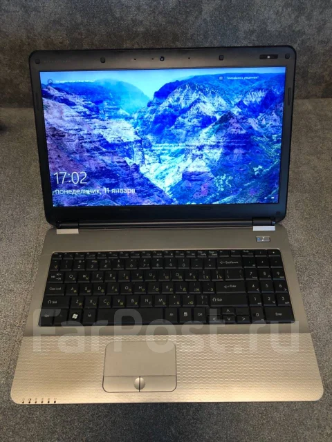 DNS Home. 15.6", 2,1����, ��� 4 ��, ���� 320���, WiFi: 1, Bluetooth: 1, ����������� �� 1��. ����