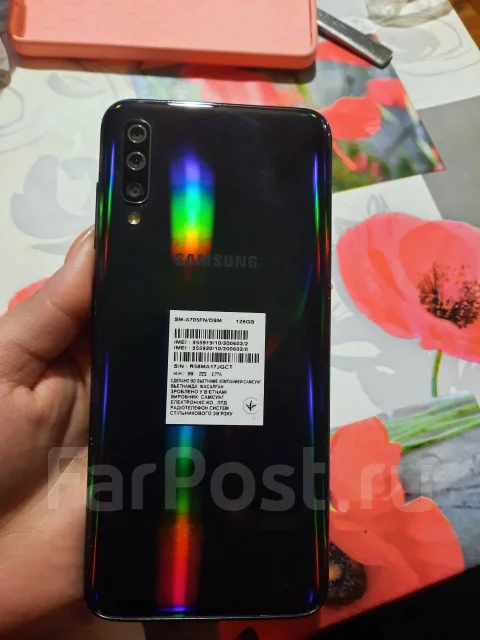Samsung Galaxy A70. �/�, ������, 4G LTE, Dual-SIM, NFC ����