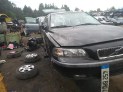 Volvo V70 ����