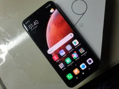 Xiaomi Mi9 SE. �/�, ������, 3G, 4G LTE, Dual-SIM, ����������, NFC ����
