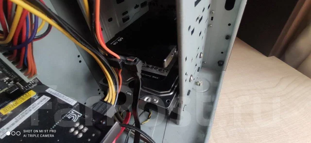 Компьютер с 23\" full hd монитором на водяном охлаждении 16Gb RAM, SSD ...