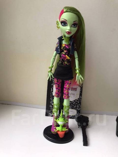 Фестиваль Кукол - Кукла MONSTER HIGH В купальнике - Венера МакФлайтрап