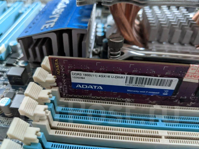 LGA1366 ����