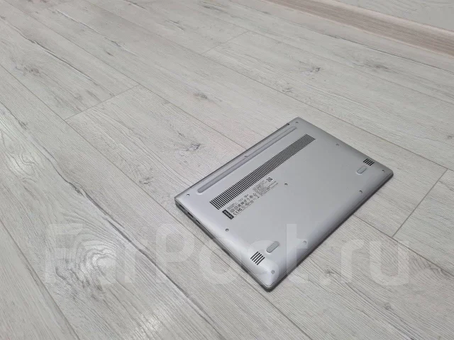 Lenovo IdeaPad 320S-13IKB. 13.3", 3,4����, ��� 4 ��, ���� 256���, WiFi: 1, Bluetooth: 1, ����������� �� 8��. ����