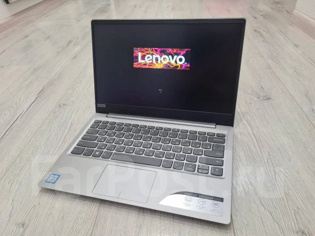Lenovo IdeaPad 320S-13IKB. 13.3", 3,4����, ��� 4 ��, ���� 256���, WiFi: 1, Bluetooth: 1, ����������� �� 8��. ����