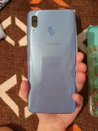 Samsung Galaxy A30. �/�, �����, 4G LTE, Dual-SIM, NFC ����