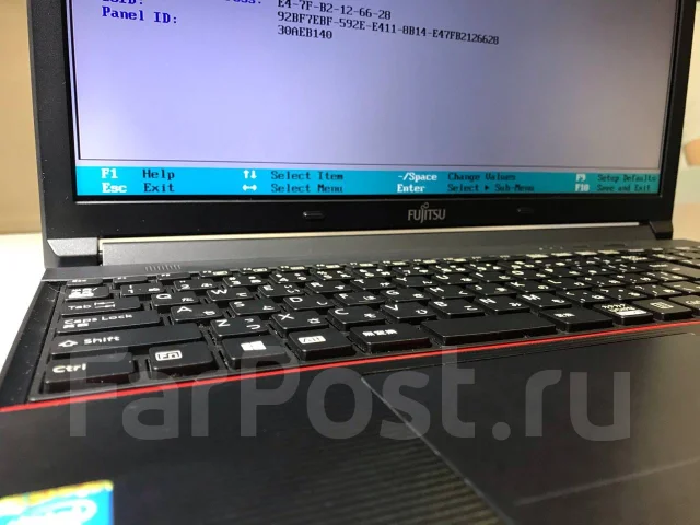 Fujitsu LifeBook. 15.6", 2,1����, ��� 4 ��, ���� 128���, WiFi: 1, Bluetooth: 1, ����������� �� 1��. ����
