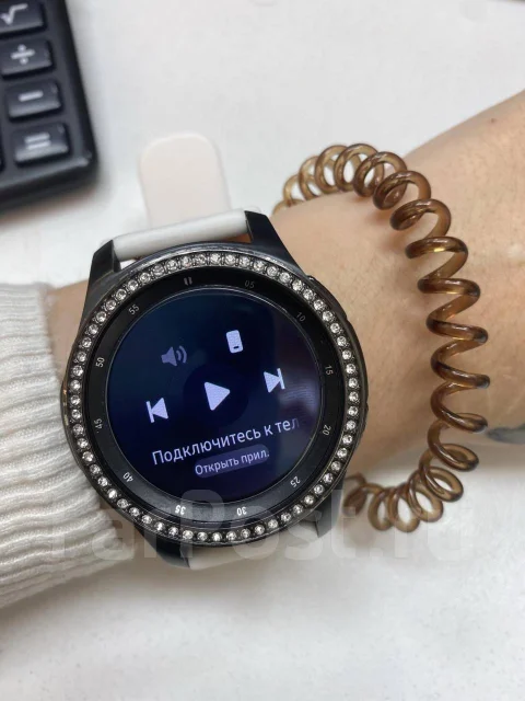 Samsung Gear S3 Frontier. GPS, NFC, SIM-�����, IP68 ����