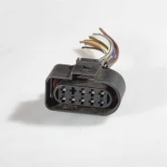 ������ ������� � ������ Audi TT 8N (1999-2005�. �. ) 6R0973735 6R0973735 ����