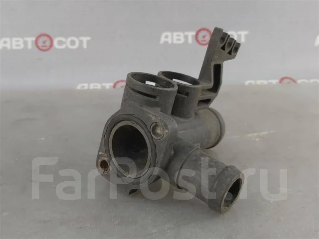 ������ � �������������� ������� VW Passat (B4) 1994-1996 037121132E 037121132E ����