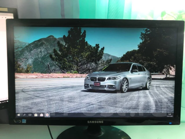 Samsung. 18.5" ����