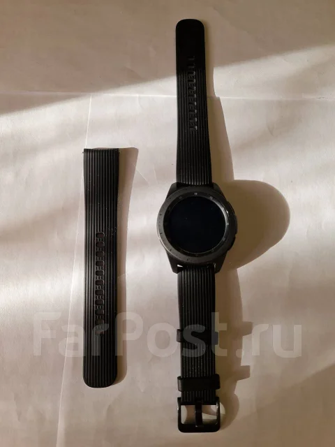 Samsung Galaxy Watch. NFC, IP68 ����