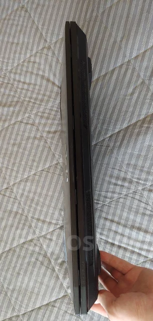 Clevo. 17.3", 4����, ��� 16 ��, ���� 1 500���, WiFi: 1, Bluetooth: 1, ����������� �� 1��. ����