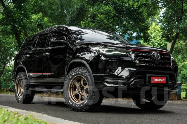 RAYS Volk Racing TE37XT. 8.0x16", 6x139.7, ET0, �� 112���. ��� ����� �� ������������ ����
