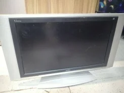 Akira. LCD (��) ����
