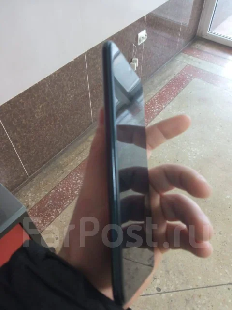 Honor 20 lite. �/�, ������, 4G LTE, NFC ����