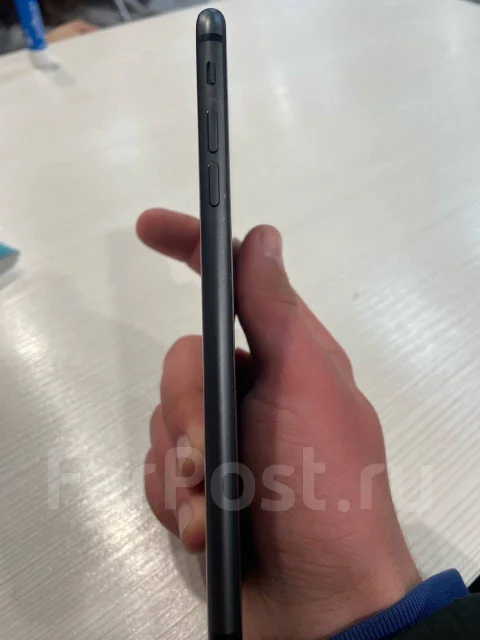 Apple iPhone 8 Plus. �/�, ������, 4G LTE, NFC ����