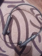 Sony WI-C400 ����