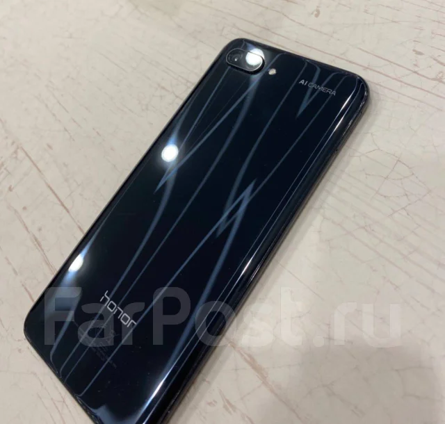 Honor 10. �/�, ������, 4G LTE, Dual-SIM, ����������, NFC ����