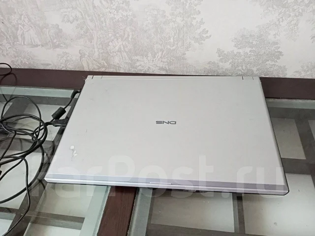 DNS Office. 15.6", 1,5����, ��� 4 ��, ���� 500���, WiFi: 1, Bluetooth: 1 ����