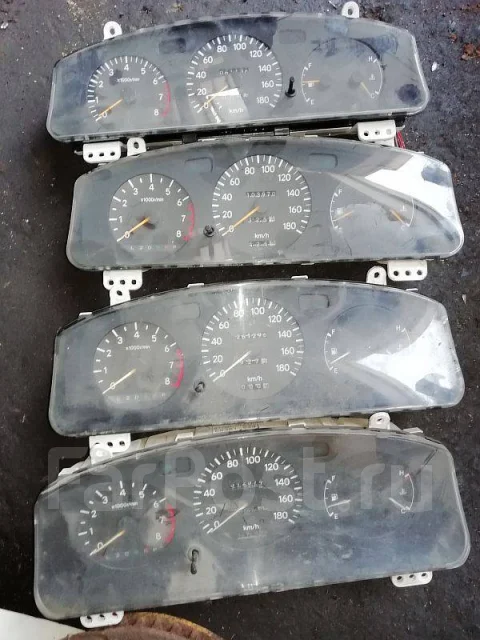 Не работает тахометр тойота корона st190