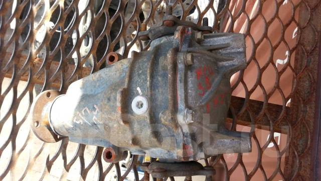 Задний редуктор тойота харриер. Редуктор toyota harrier. Передний редуктор харриер 1998. Редуктор laurel 35. Редуктор toyota harrier.