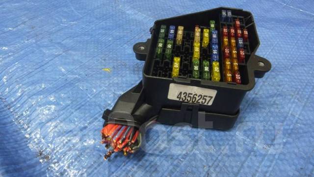 Ауди а3 предохранители в салоне Блок предохранителей салона Audi A4 B7 ALT 8D2941824 купить в Барнауле по цене: 