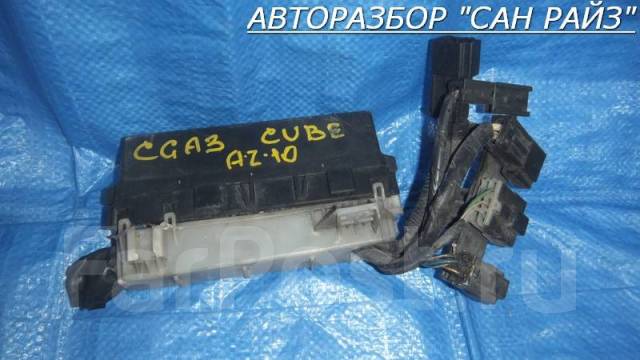 Блок предохранителей под капот Nissan Cube AZ10 CGA3DE 243822U510 2438351E01 куп