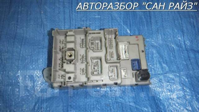 Rav4 блок предохранителей в салоне