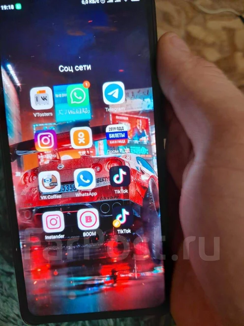 Xiaomi Redmi K20. �/�, ������, 3G, 4G LTE, NFC ����