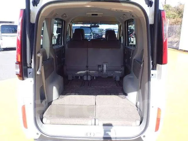 Honda Stepwgn. ��������, ��������, 2.0 (150��.�.), ������. ��� ����� �� ���������� ����
