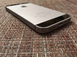 Apple iPhone 5s. �/�, ������, 3G, 4G LTE ����