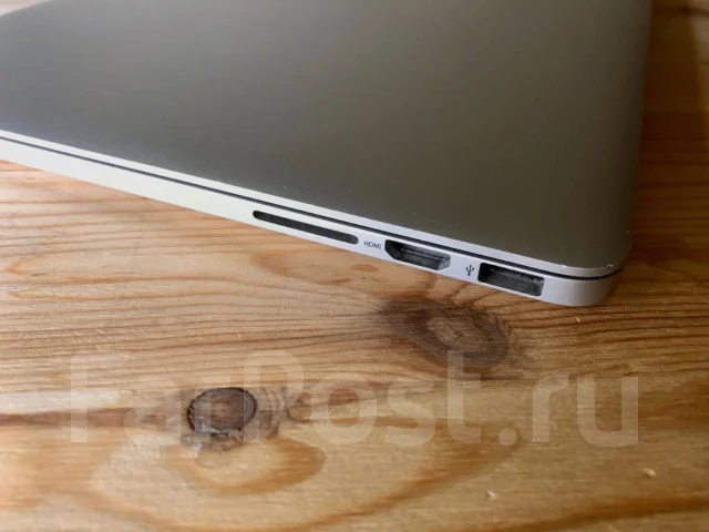 Apple MacBook Pro 15. 15", 2,5����, ��� 16 ��, ���� 512���, WiFi: 1, Bluetooth: 1, ����������� �� 7��. ����