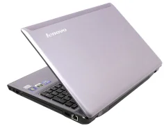 Lenovo IdeaPad Z570. 15.6", 2,4����, ��� 8 ��, ���� 500���, WiFi: 1, Bluetooth: 1, ����������� �� 2��. ����