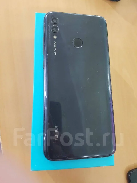 Honor 10i. �/�, ������, 3G, 4G LTE, NFC ����