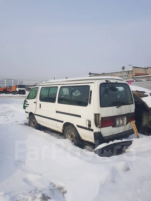 Toyota Hiace ����