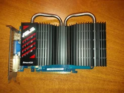 GeForce GT 440 ����