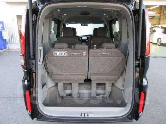 Honda Stepwgn. �������, 4wd, 1.5 (150��.�.), ������, 57 000����. ��. ��� ����� �� ������������ ����