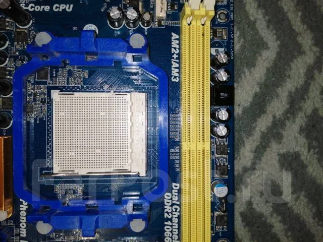 Socket AM2+ ����