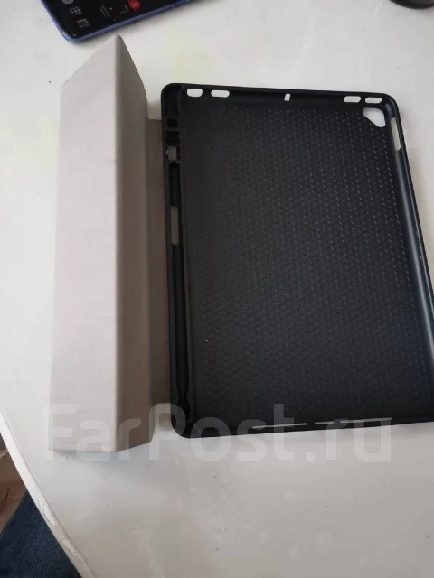 Apple iPad Air 3 ����