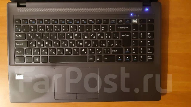 DEXP Achilles G104. 15.6", 2,5����, ��� 16 ��, ���� 250���, WiFi: 1, Bluetooth: 1, ����������� �� 2��. ����