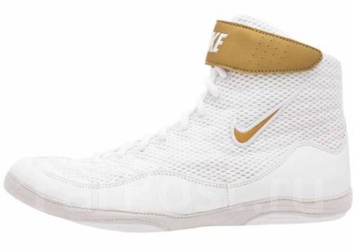 Nike inflicts clearance 3