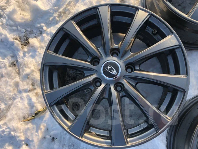 Vossen M-X3. 6.5x16", 5x114.3, ET48, �� 72���. ����