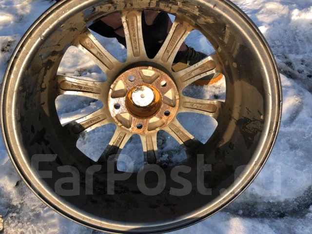 Vossen M-X3. 6.5x16", 5x114.3, ET48, �� 72���. ����