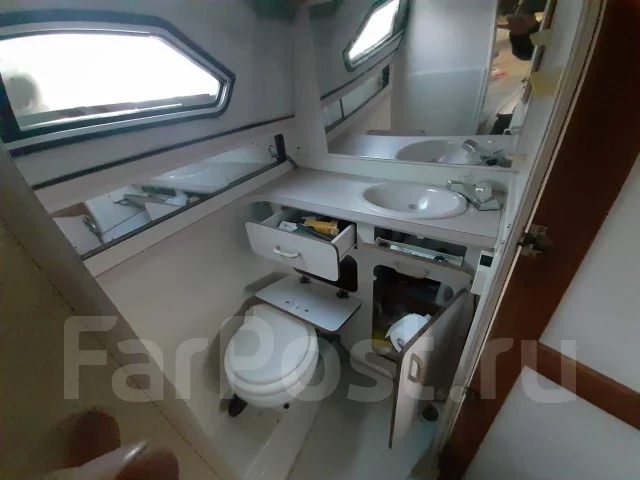 Bayliner. 1991 ���, ����� 8��., ��������� ������������, 180��.�., ������ ����